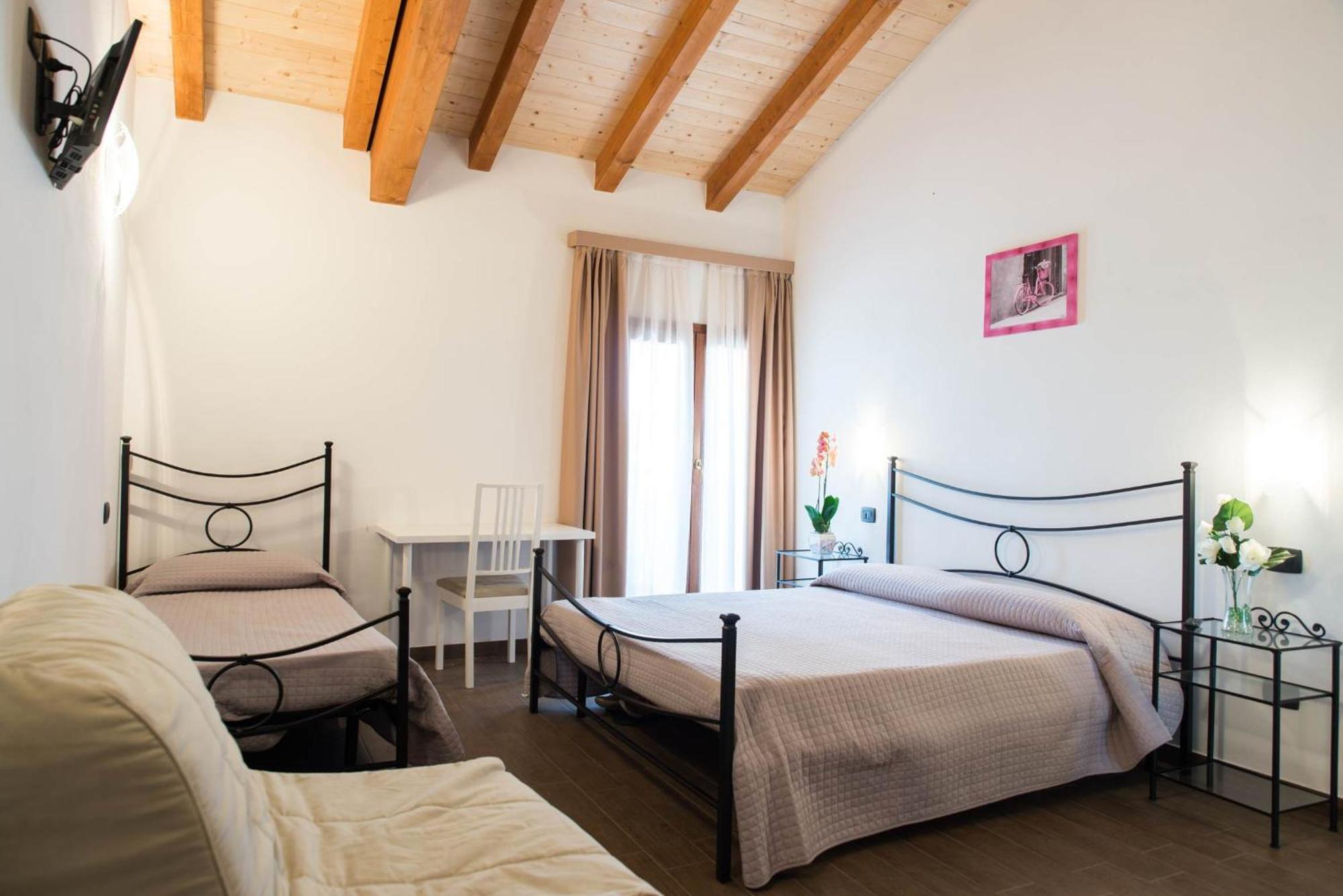 Affittacamere La Palazzina Cavalcaselle Zimmer foto